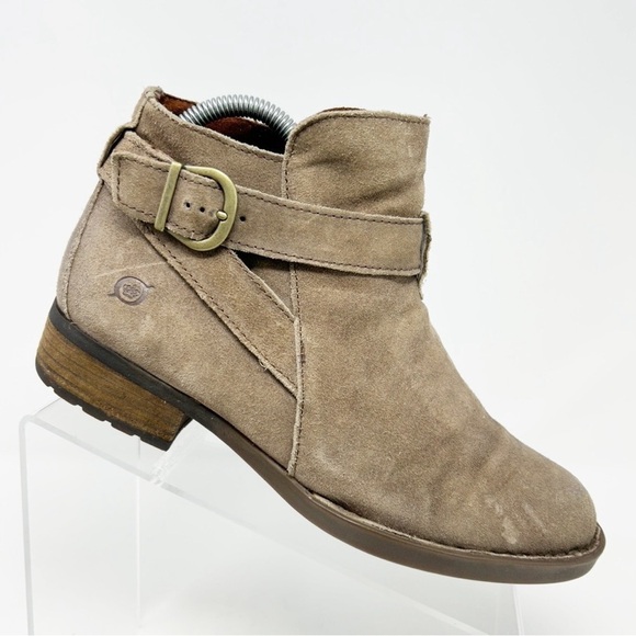 Born Shoes - Born Jorgette Women's Heeled Ankle Booties Tan Taupe Brown Suede Size 8 **FLAW**